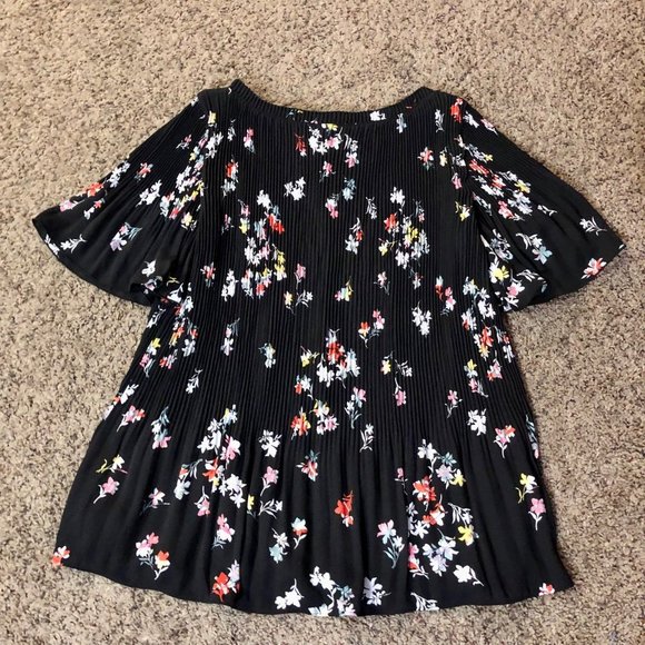 Ann Taylor Floral Blouse Womens XS New Pleated - Picture 12 of 12
